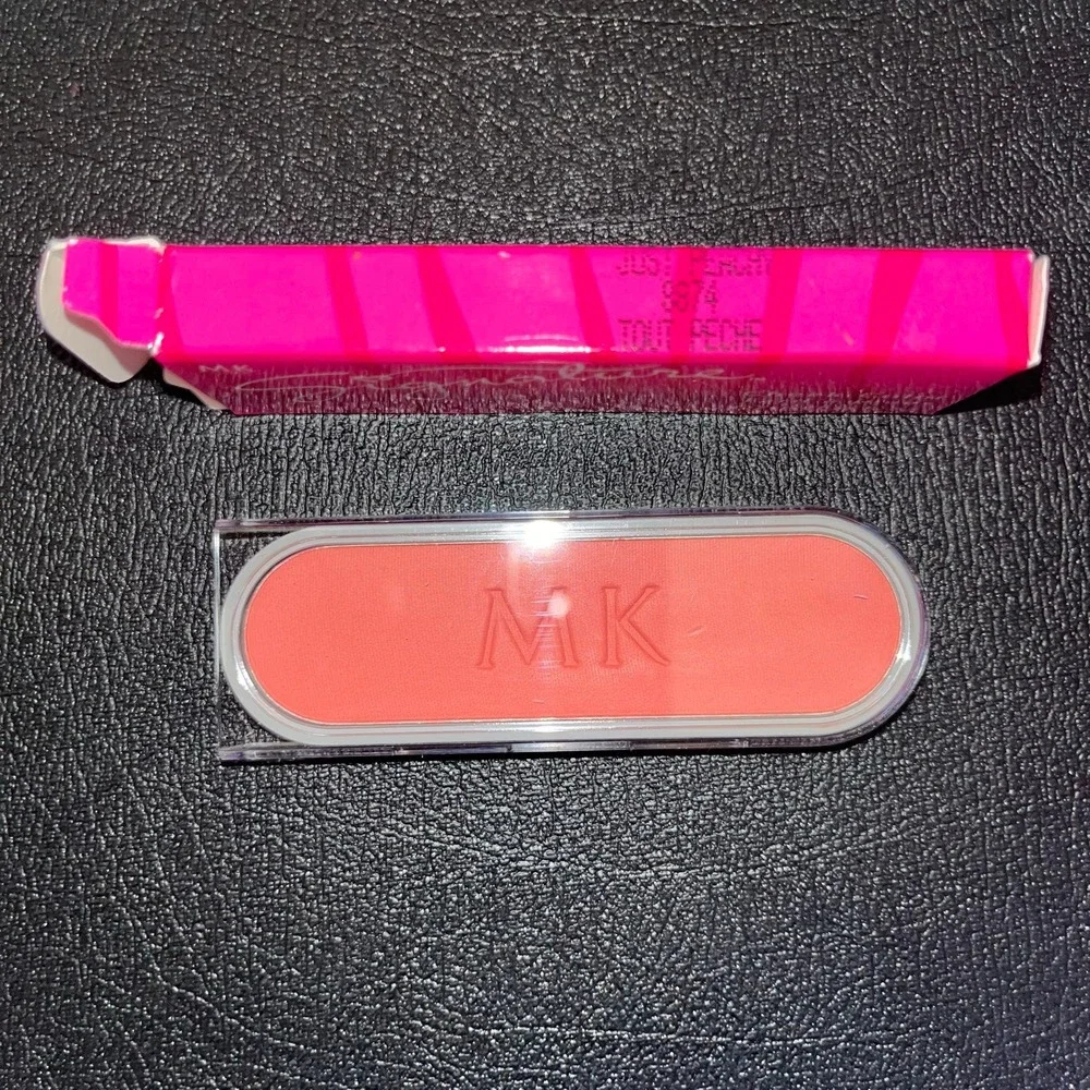 New Mary Kay Signature Cheek Color Blush - Just Peachy